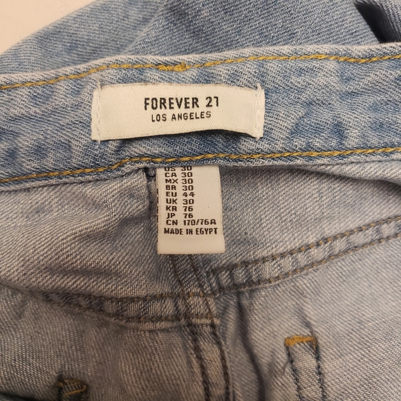 Forever 21 Distressed Mom Jean - Picture 9 of 9